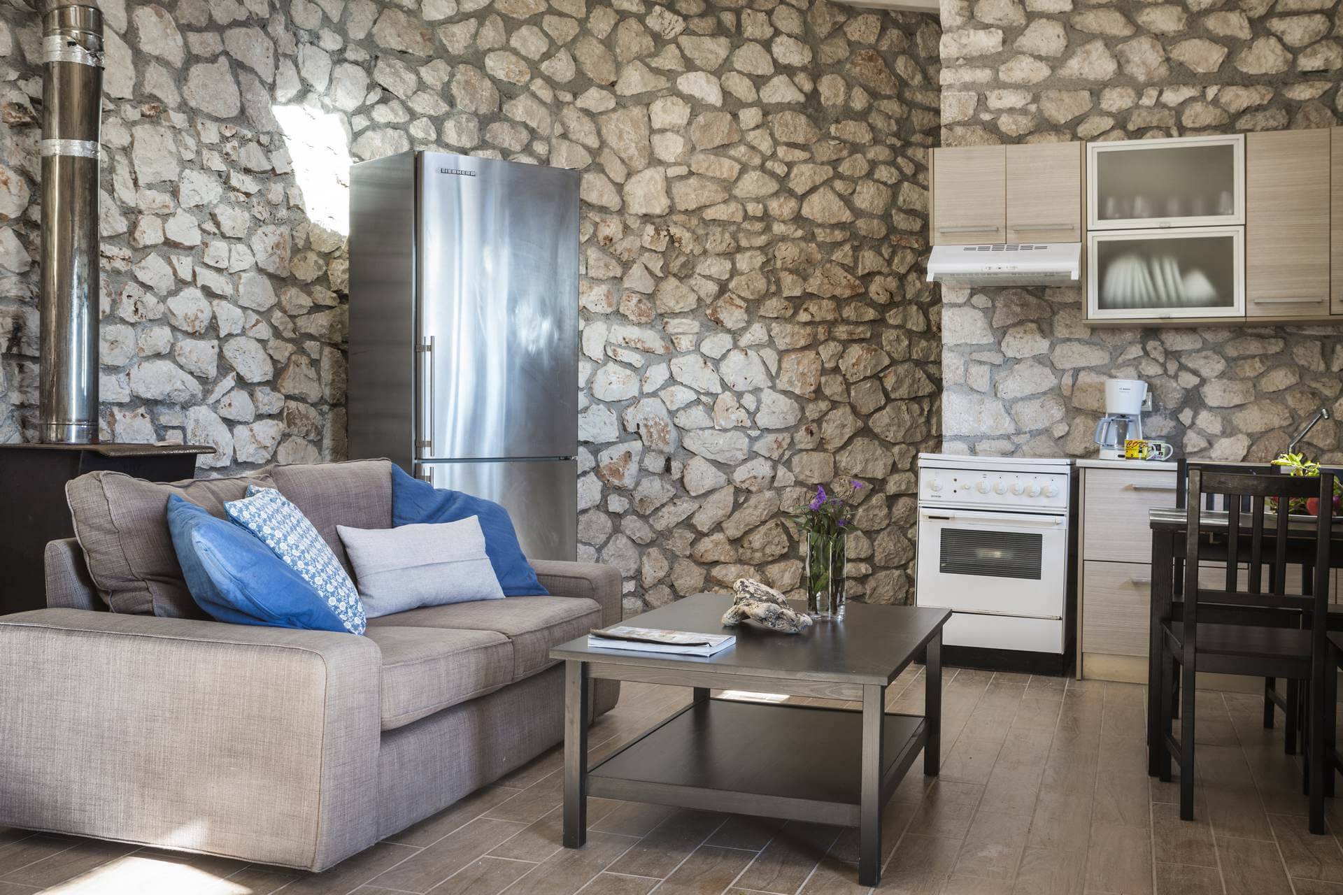 A COMFORTABLE LIVING SPACE