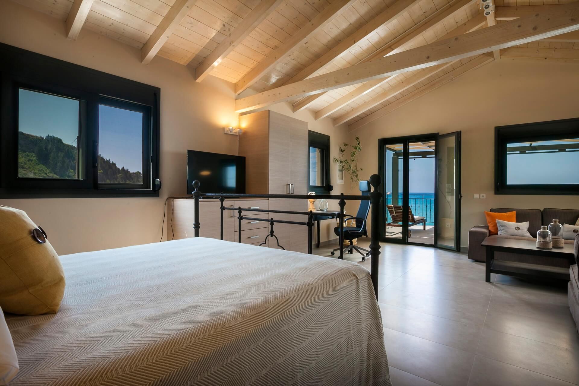 WELCOME TO AKTI VILLAS